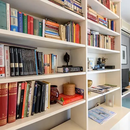 Secret Garden Apartment *